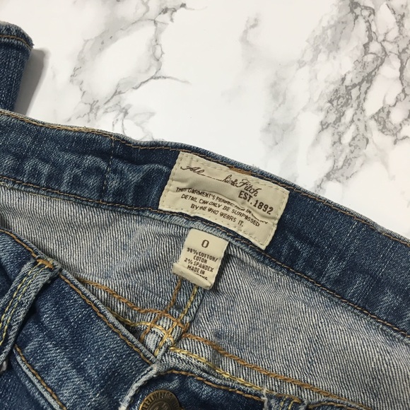 Abercrombie & Fitch straight leg jeans. - Picture 5 of 7